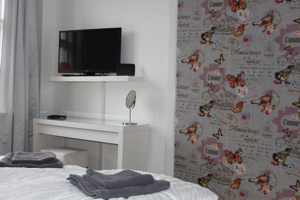 פאלקנברג Vallarnas Bed & Breakfast חדר תמונה